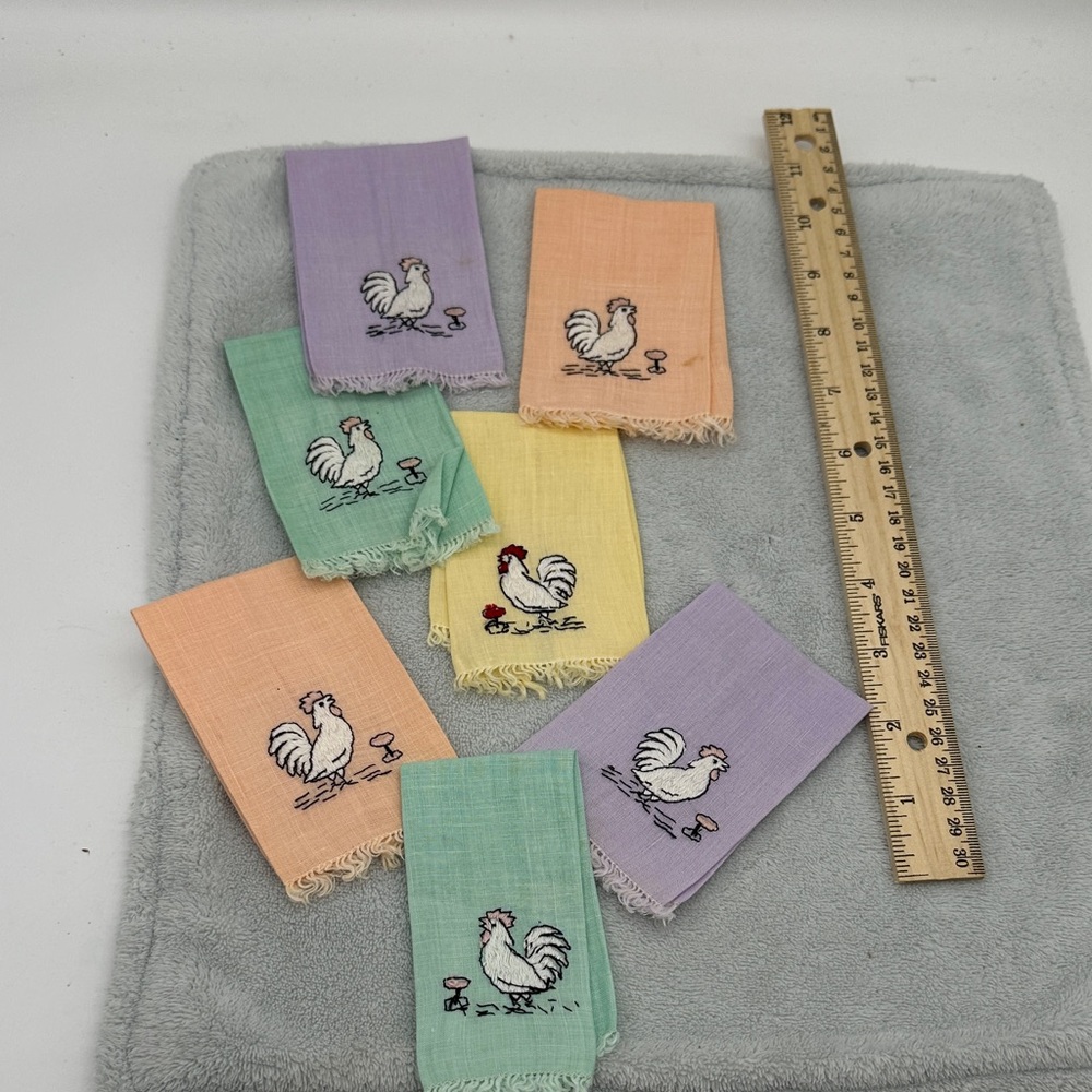 Vintage Linen Novelty Cocktail Napkins Embroidered-Total 7
6 Hen’s & 1 Rooster